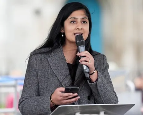 The Coventry South MP Consults Libel Lawyers Following Dispute With Jeremy Corbyn Regarding Party Finances